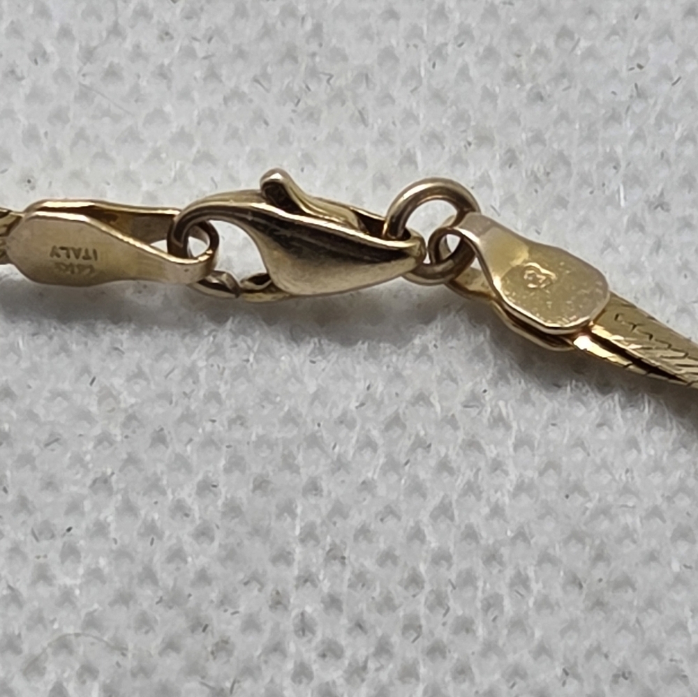 Gold Twisted Bracelet - Picture 9 of 15